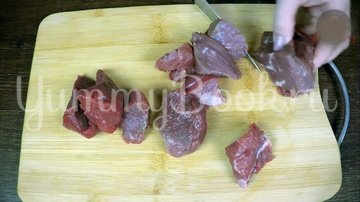 Нудли с говядиной и картошкой - шаг 4