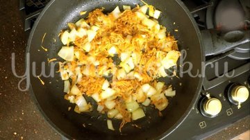 Нудли с говядиной и картошкой - шаг 6