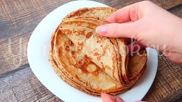 Блинный торт медовик на сковороде - шаг 1