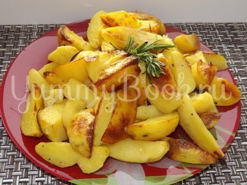 Картофель с розмарином и чесноком запеченный в рукаве - шаг 7