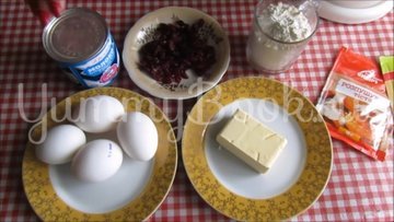 Нежный кекс с вишнёвыми цукатам на сгущённом молоке - шаг 1