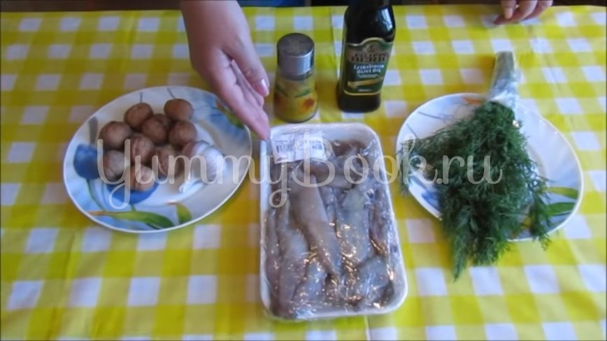Салат с кальмарами и грецкими орехами - шаг 1