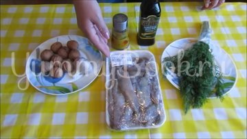 Салат с кальмарами и грецкими орехами - шаг 1