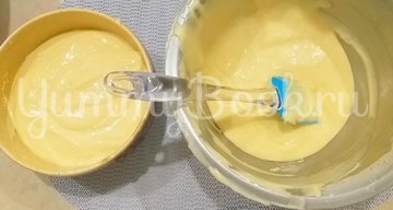 Двухслойный пирог с яблоками и ягодами - шаг 4