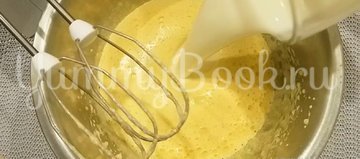 Двухслойный пирог с яблоками и ягодами - шаг 2