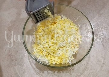 Горячие бутерброды с сыром и яйцом - шаг 3
