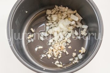 Курица с рисом карри в мультиварке - шаг 1