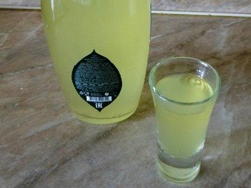 Водка лимонная