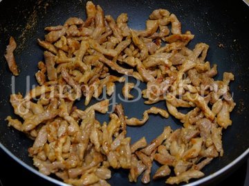 Картошка с мясом и овощами - шаг 4