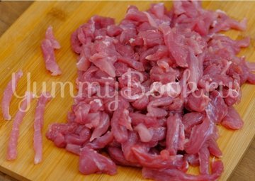 Картошка с мясом и овощами - шаг 1