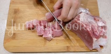 Жаркое в мультиварке с вкусной подливой - шаг 1