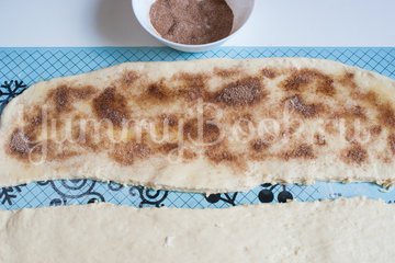 Дрожжевой венок с корицей - шаг 10