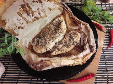 Запечённое в пергаменте куриное филе - шаг 8