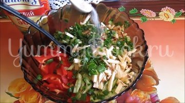 Салат «София» с копченым сыром и ветчиной - шаг 3