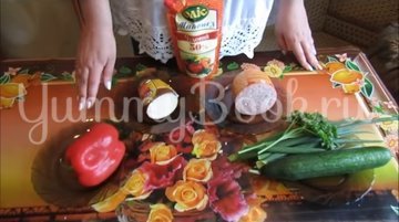 Салат «София» с копченым сыром и ветчиной - шаг 1