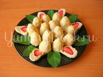 Печенье без выпечки со свежей клубникой - шаг 4