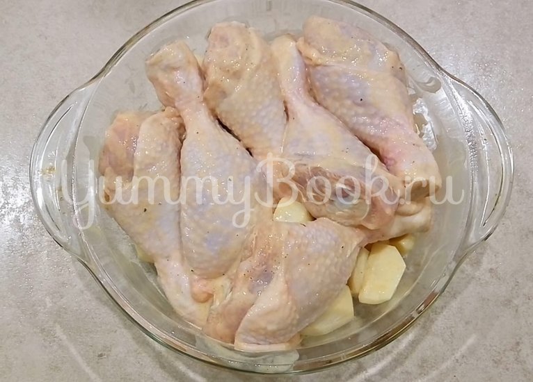 Сочная курица с картошкой в духовке - шаг 3
