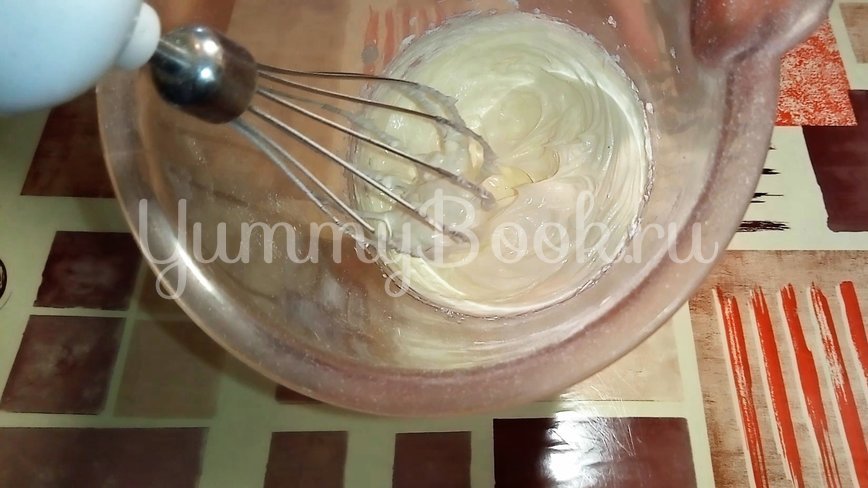 Торт клубничный с творожно - масляным кремом - шаг 3