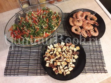 Салат с лангустинами и адыгейским сыром - шаг 5