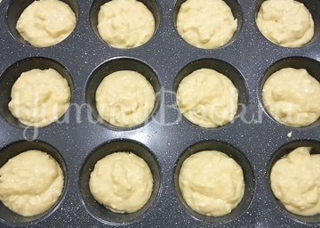 Воздушные творожные маффины - шаг 4
