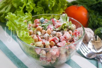 Овощной салат с нутом - шаг 8