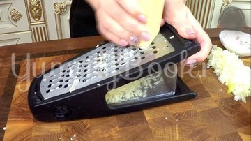 Куриное филе бедра с картофелем в соусе - шаг 4