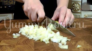 Куриное филе бедра с картофелем в соусе - шаг 3