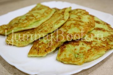 Кабачковые чебуреки с мясом - шаг 6
