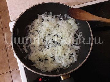 Картофельно-куриная запеканка с черносливом - шаг 3