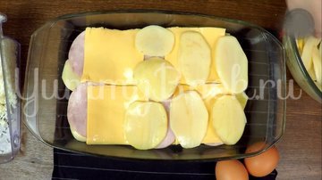 Слоеная Картофельная запеканка с ветчиной и сыром - шаг 7