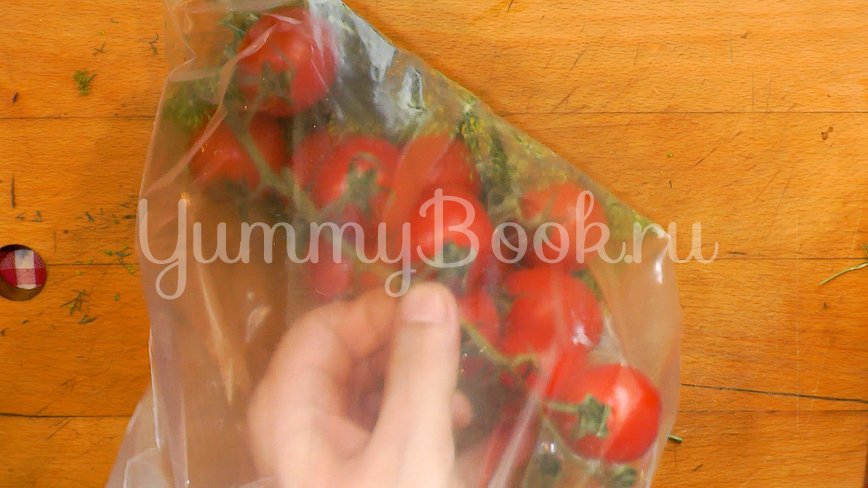 Бочковые помидоры в пакете - шаг 2