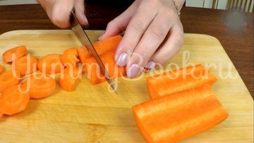 Охотничьи колбаски с картофелем в горшочках по-домашнему - шаг 4