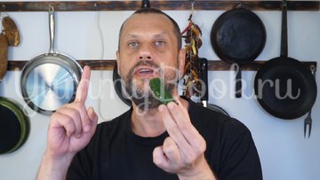 Хрустящие малосольные огурцы - шаг 9