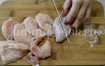 Сочная курица в кляре - шаг 1