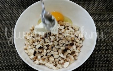 Котлеты из куриного филе и шампиньонов - шаг 3