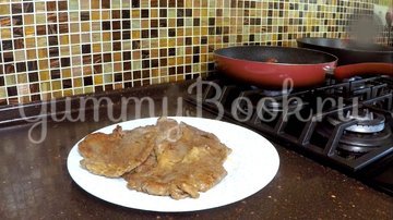 Отбивное мясо в соусе под пюре - шаг 6