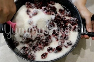 Варенье из вишни с желатином - шаг 2