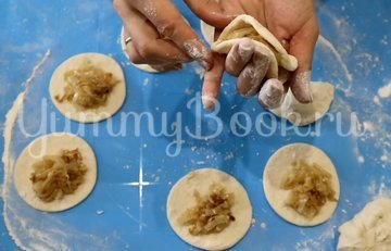 Вареники с капустой на воде и дрожжах - шаг 5