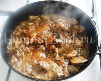Тёплый салат из куриной печени и помидоров черри - шаг 4