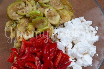 Салат с макаронами и сыром фета - шаг 6