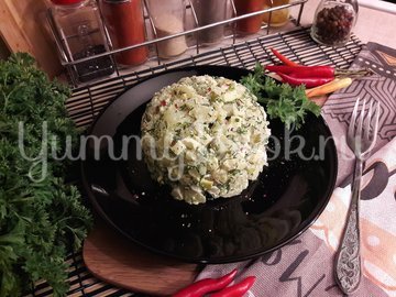 Картофельный салат с маринованными огурцами и яблоком - шаг 6