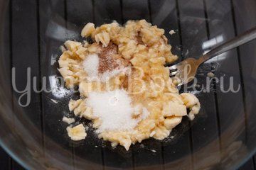 Банановые сырники с овсянкой - шаг 1