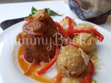 Запечённая говядина под маринадом с печеным картофелем - шаг 5