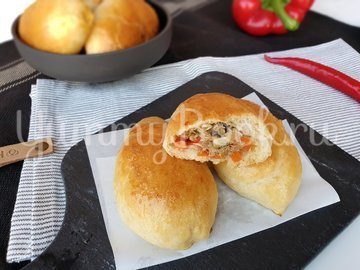 Пирожки с тунцом и овощами - шаг 11