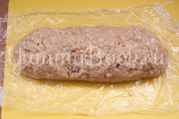 Куриный рулет с сыром и грибами - шаг 5