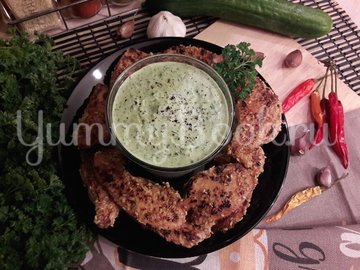 Огуречный соус с фетой и чесноком - шаг 4