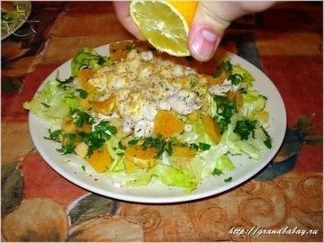 Салат Зеленый с курицей и апельсинами