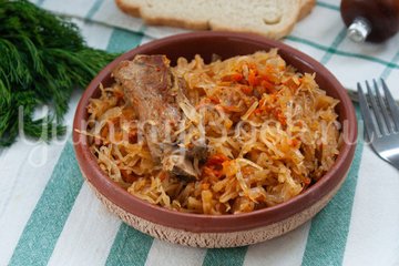 Капуста, тушеная с ребрышками - шаг 6
