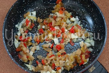 Яйца по-мексикански - шаг 2