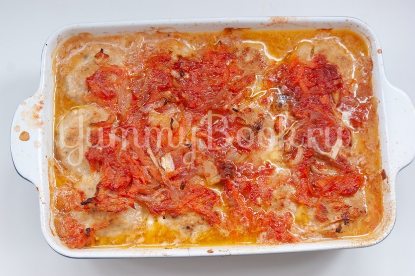 Рыбные тефтели в томатном соусе - шаг 7